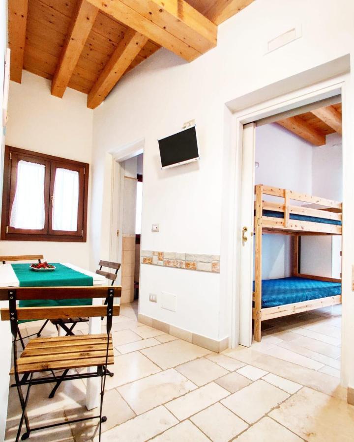 פולינאנו א מארה C'Era Una Volta Apartments מראה חיצוני תמונה