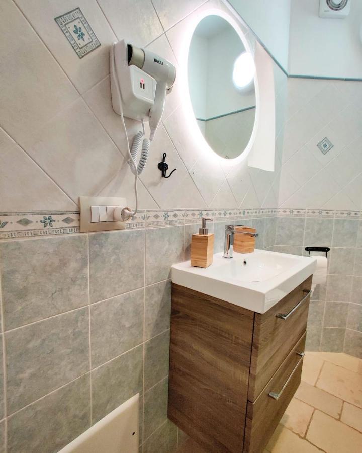 פולינאנו א מארה C'Era Una Volta Apartments מראה חיצוני תמונה
